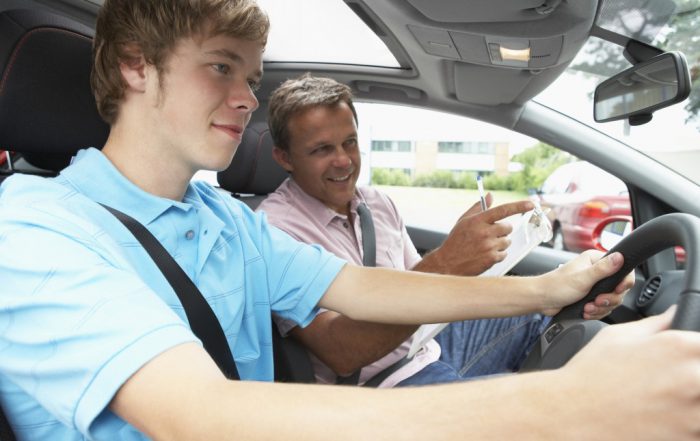 Things to know before getting a driving lesson