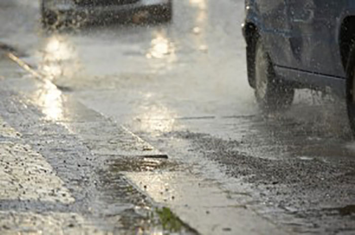 driving in heavy rain